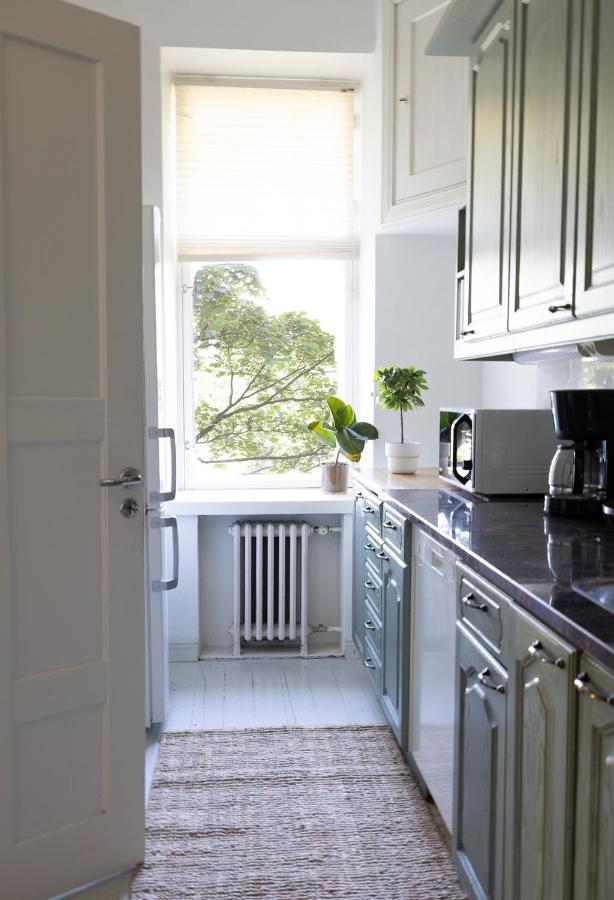2Ndhomes City Center 2Br Apartment By The Finnish National Theatre With Balcony And Park View Helsingfors Eksteriør bilde