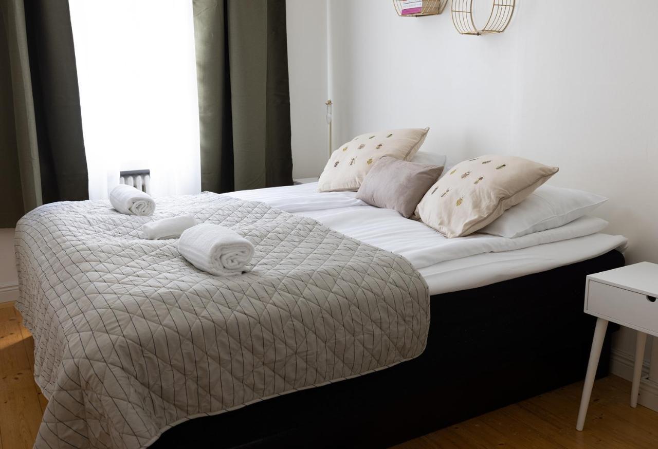 2Ndhomes City Center 2Br Apartment By The Finnish National Theatre With Balcony And Park View Helsingfors Eksteriør bilde