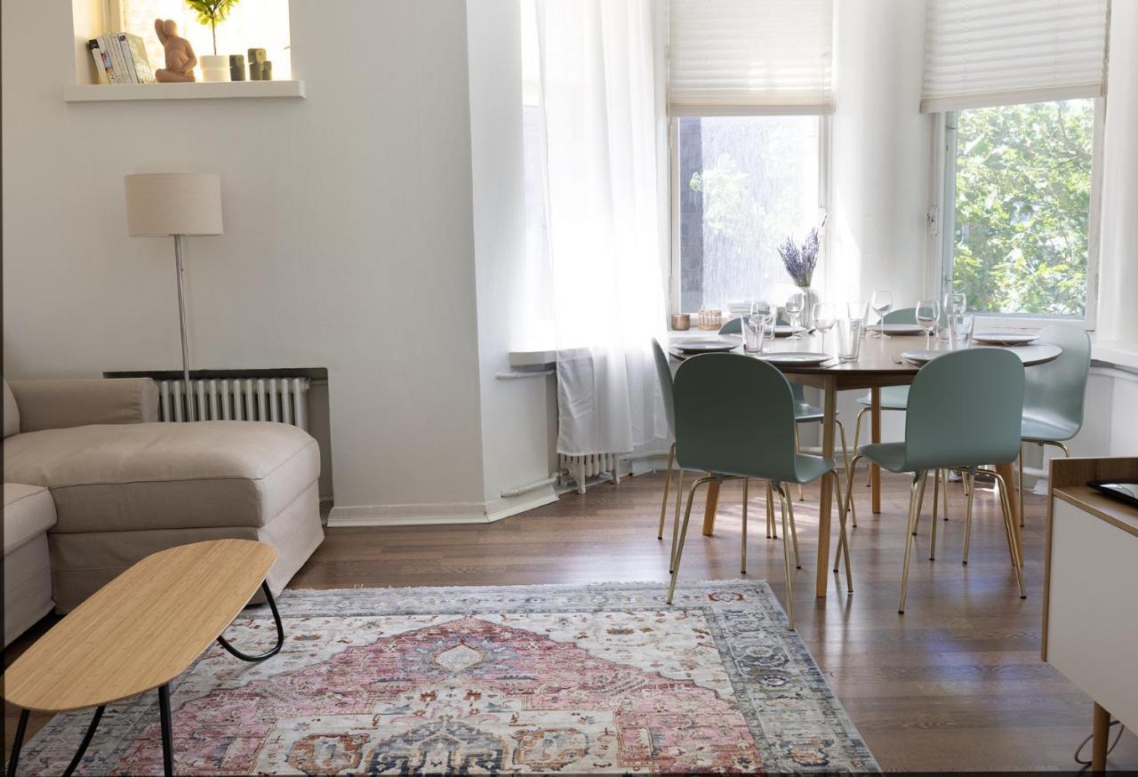 2Ndhomes City Center 2Br Apartment By The Finnish National Theatre With Balcony And Park View Helsingfors Eksteriør bilde